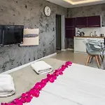 Hotelove Z Biokominkiem Na Skale Apartament