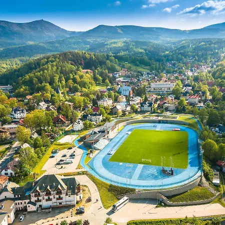 Hotelove Z Biokominkiem Na Skale *