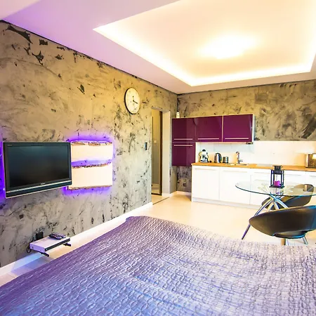 Hotelove Z Biokominkiem Na Skale Apartamento *