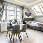 Hotelove Z Biokominkiem Na Skale 아파트 카르파츠