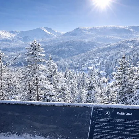 Hotelove Z Biokominkiem Na Skale 아파트 카르파츠