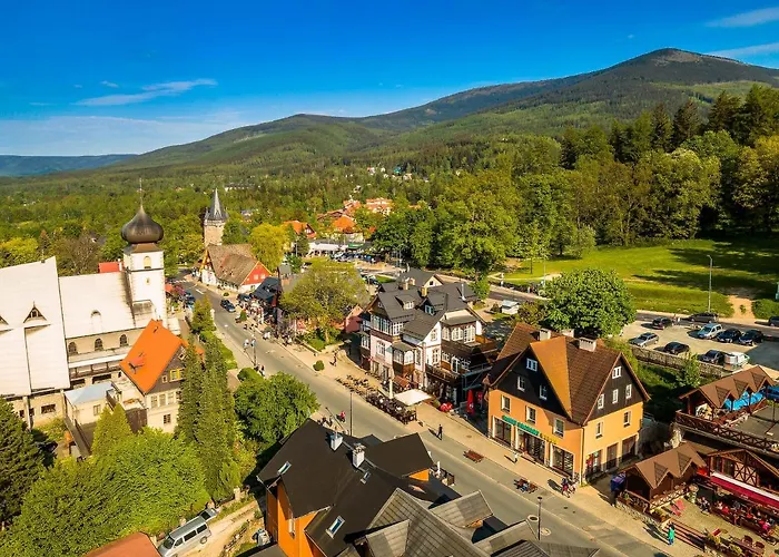 Hotelove Z Biokominkiem Na Skale * 카르파츠