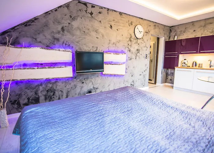 Hotelove Z Biokominkiem Na Skale * 카르파츠