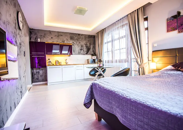 Hotelove Z Biokominkiem Na Skale 아파트 카르파츠