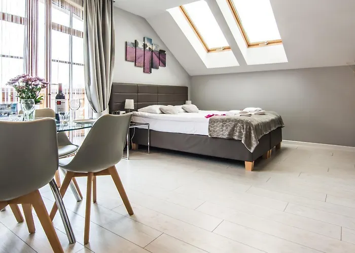 Hotelove Z Biokominkiem Na Skale 카르파츠