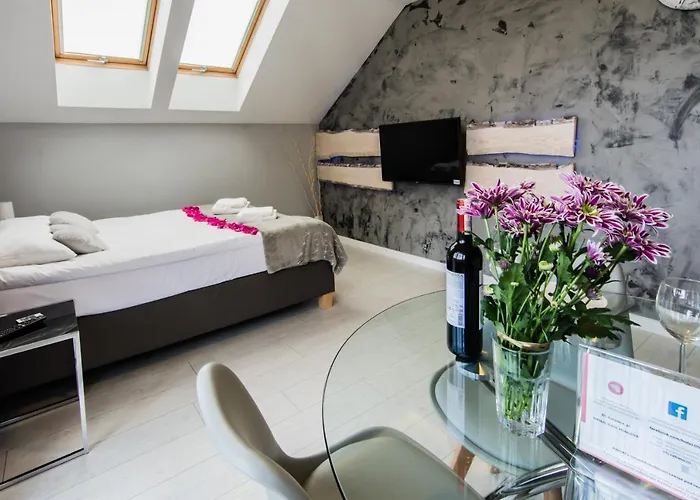 Hotelove Z Biokominkiem Na Skale