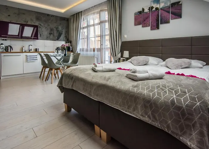 Hotelove Z Biokominkiem Na Skale 아파트 *